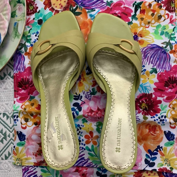 Vintage Shoes - Vintage Yellow Green Square Toes Sandal